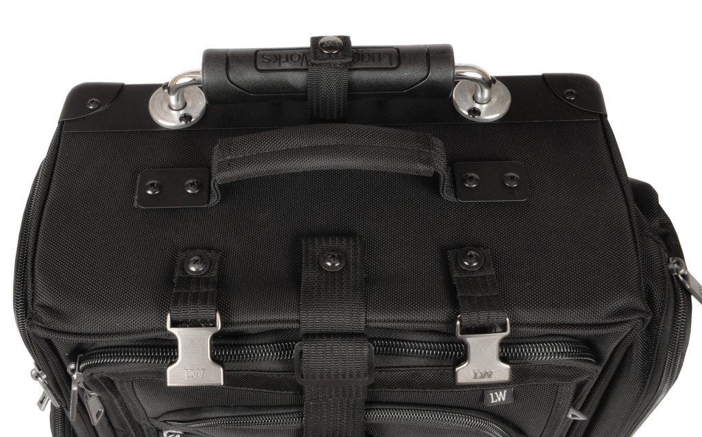 Stealth Premier 22" Rolling Bag