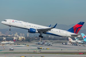 Delta 757