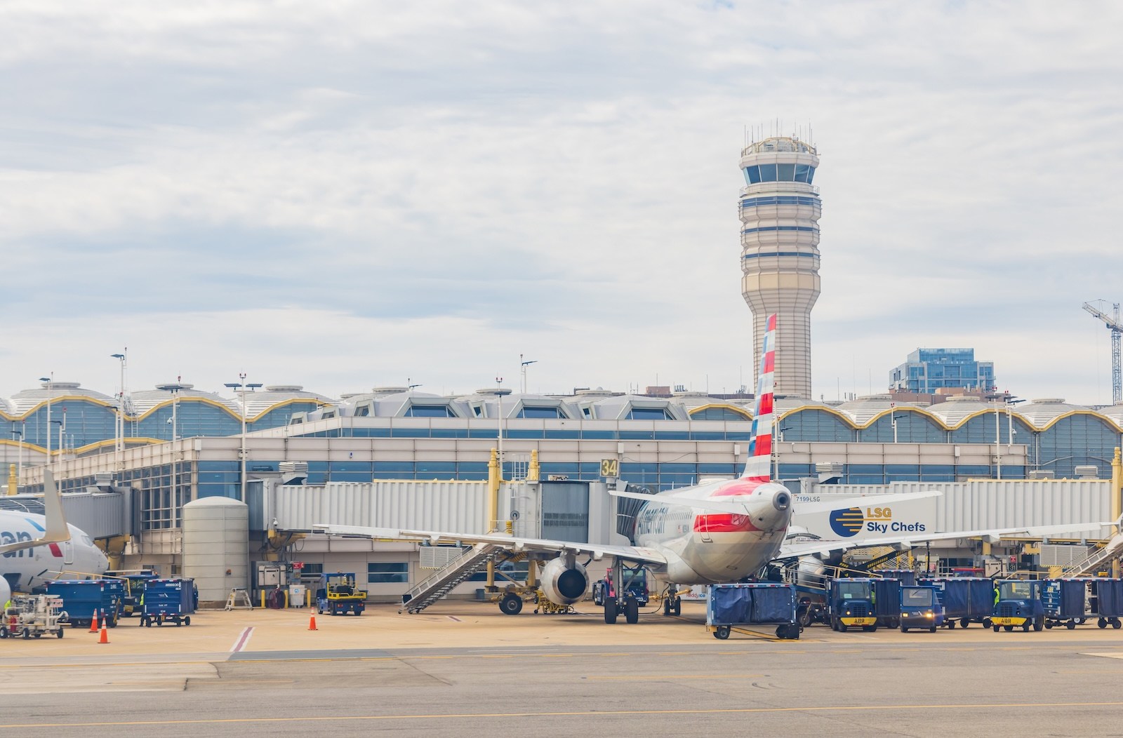 Aircraft at Reagan National Airport