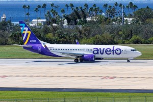 Avelo 737-800