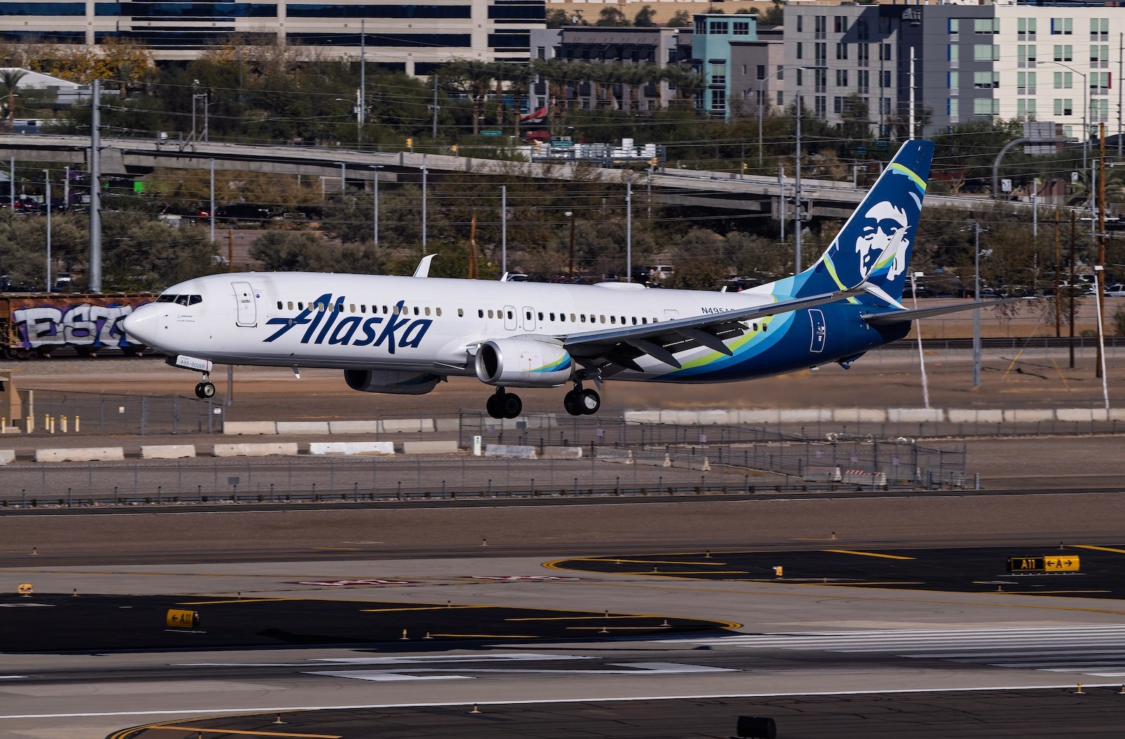 Alaska 737-900ER