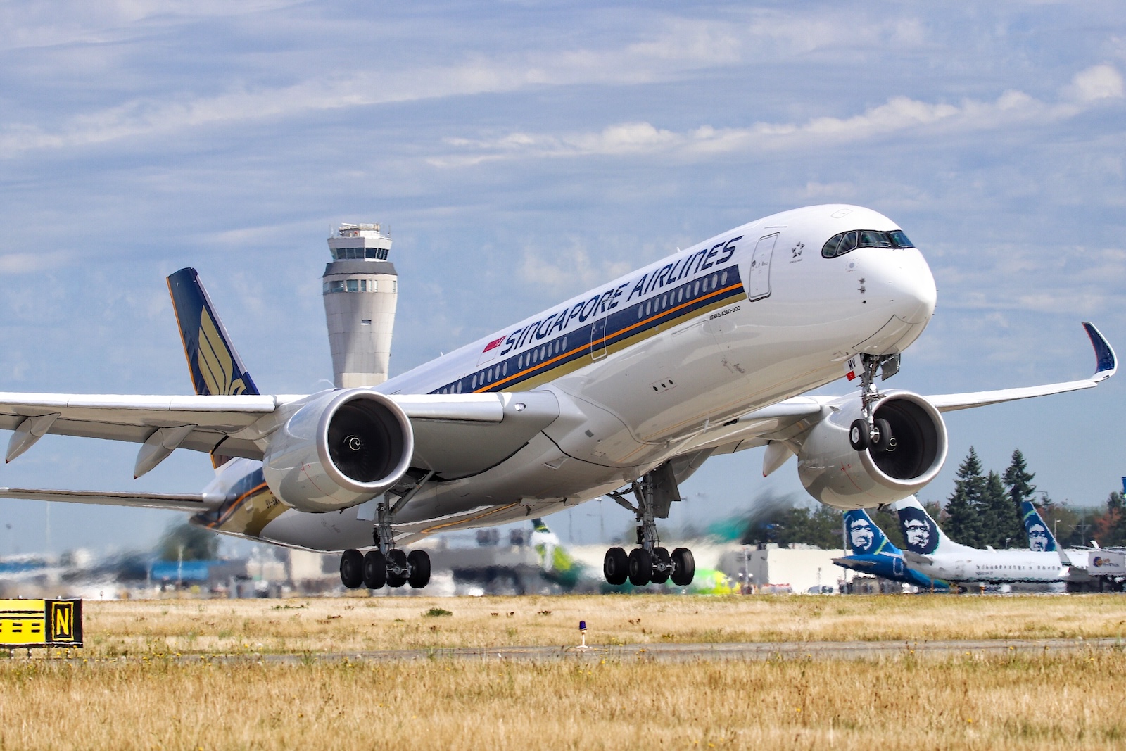 A Singapore Airlines Airbus A350