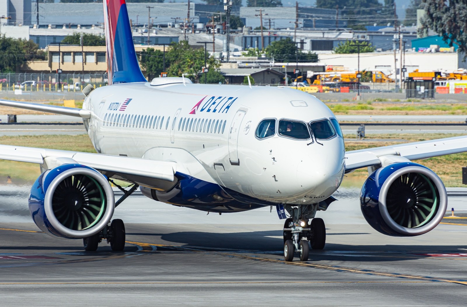 A Delta A220
