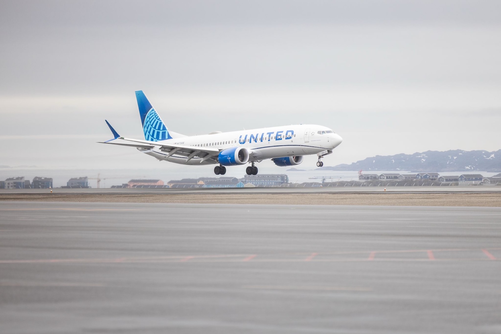 United arrives in Nuuk