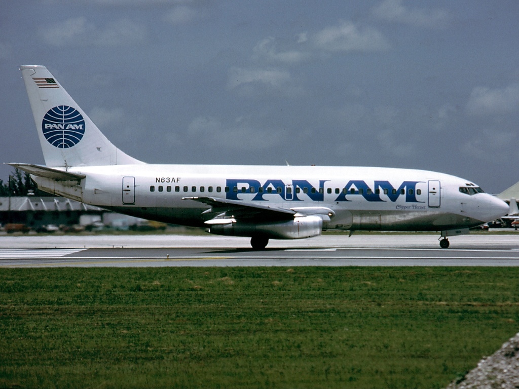 A Pan Am Boeing 737 in 1988.