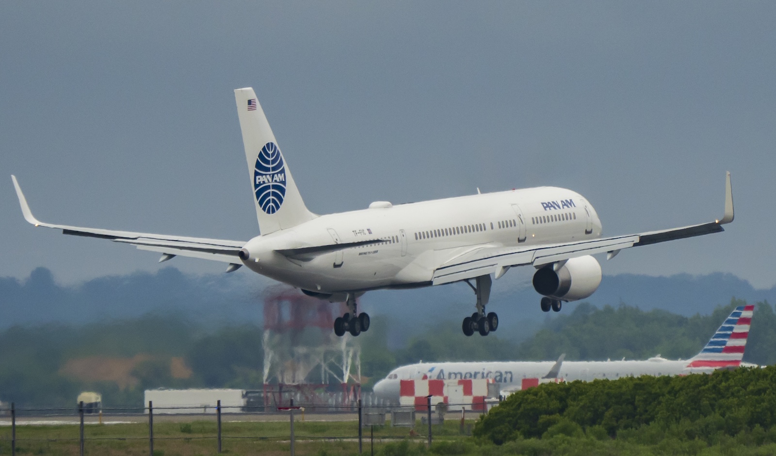 Pan Am-branded 757