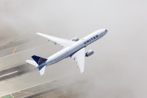 A United 777-200