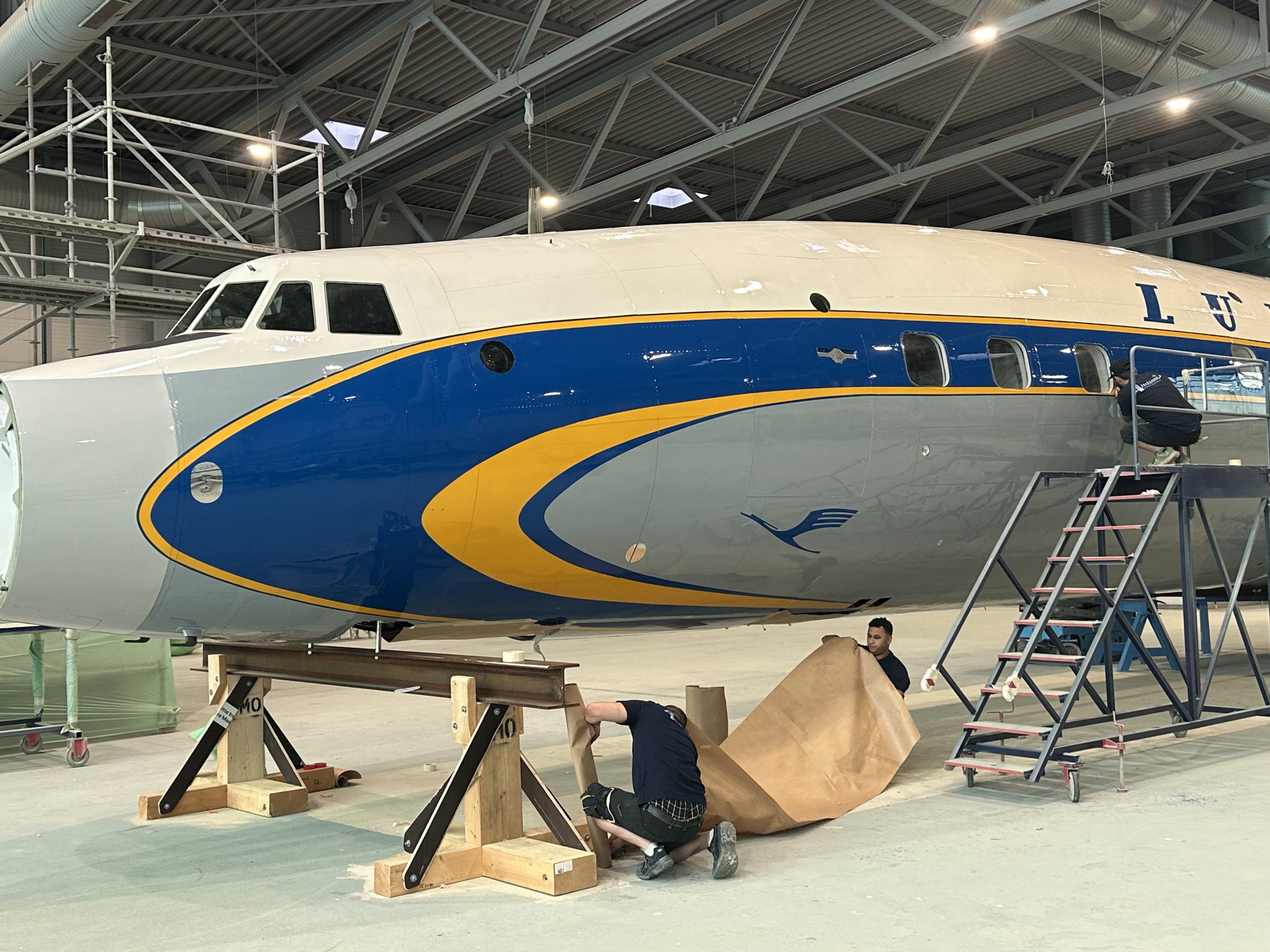 A section of Lufthansa's repainted Lockheed "Super Star." (Photo: Heinz Müller/Lufthansa Group)