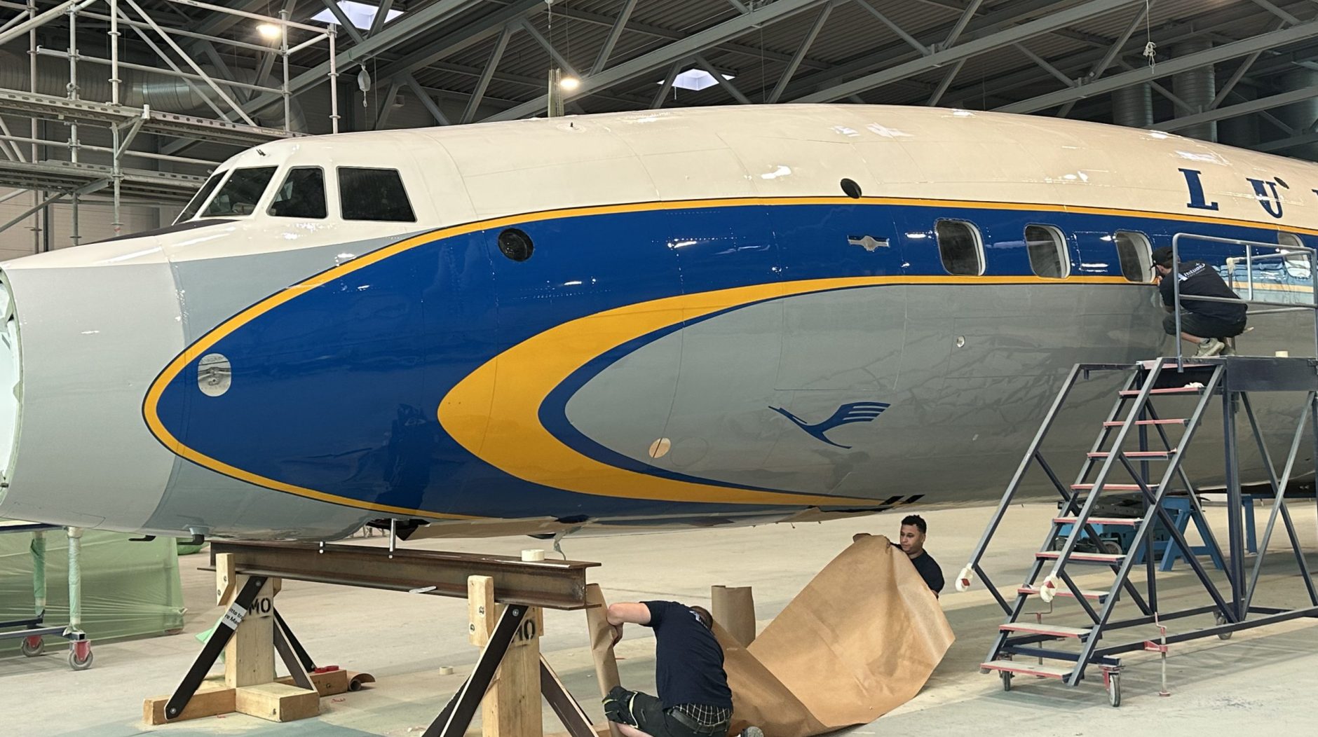 A section of Lufthansa's repainted Lockheed "Super Star." (Photo: Heinz Müller/Lufthansa Group)