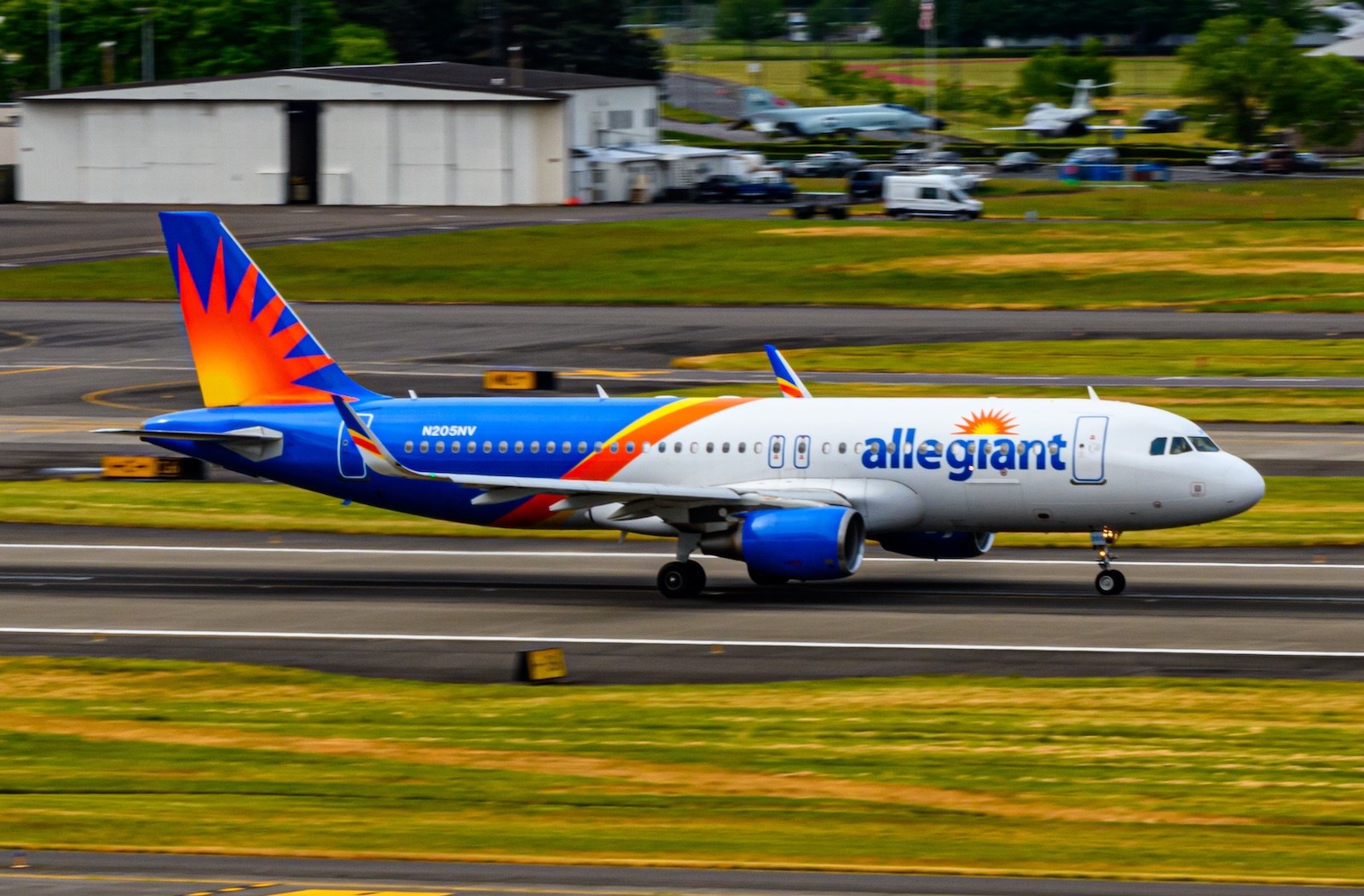 Allegiant Airbus A320