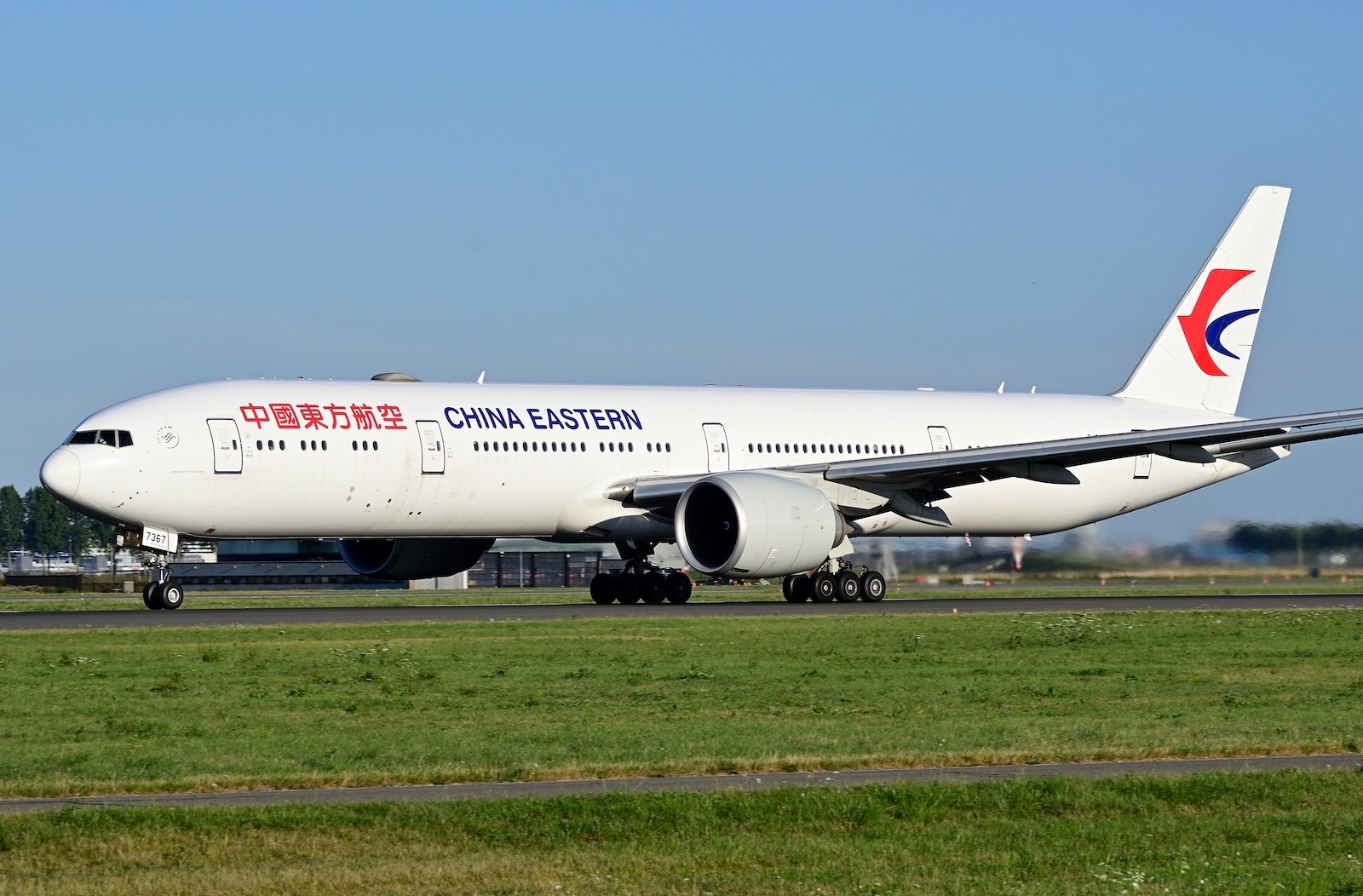 China Eastern Airlines Boeing 777