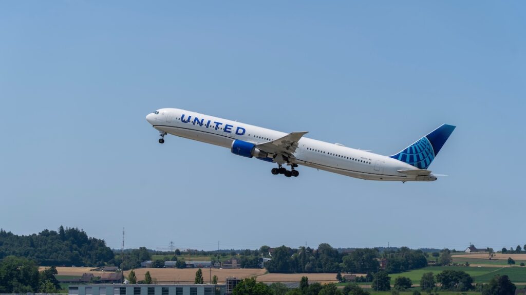United 767-400