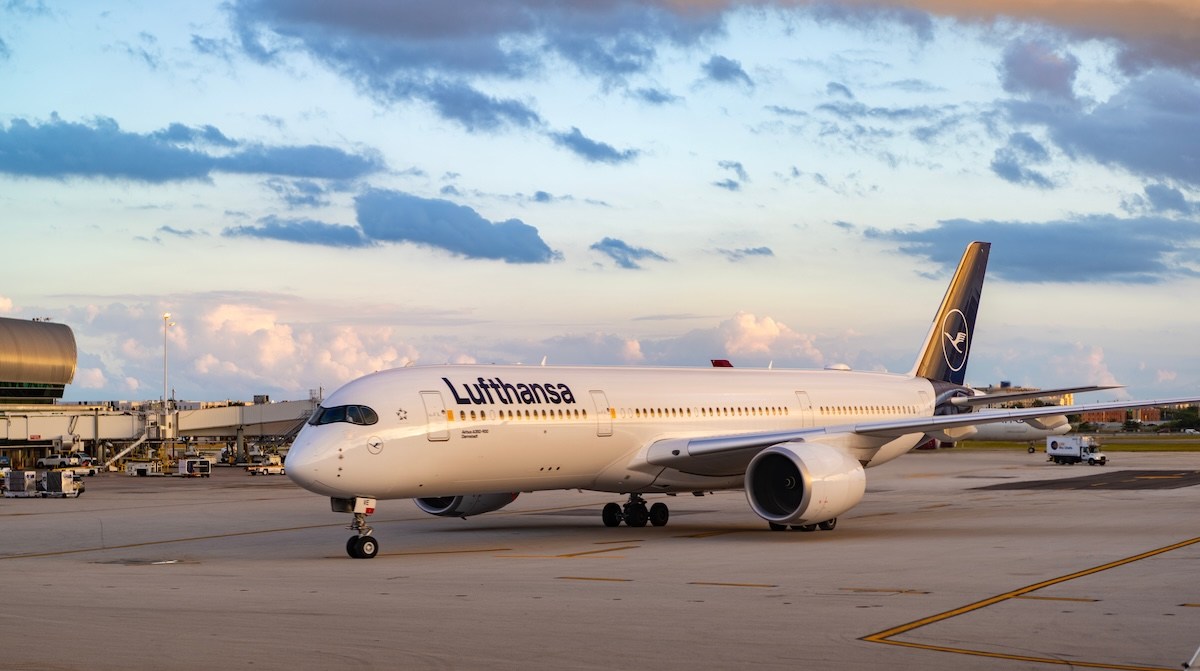 A Lufthansa A350-900
